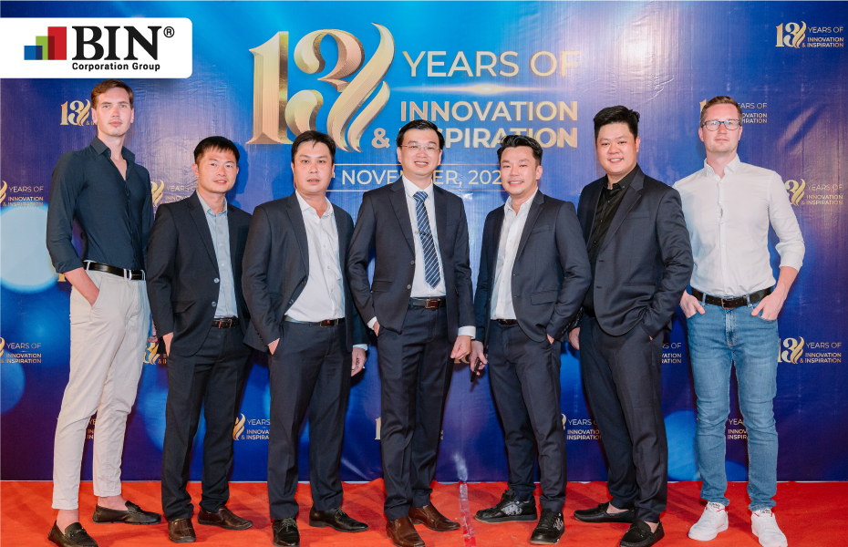 Connecting strength - Connecting success: Domestic and foreign employees meet & bond more. Connecting strength - Connecting success: Domestic and foreign employees meet & bond more.