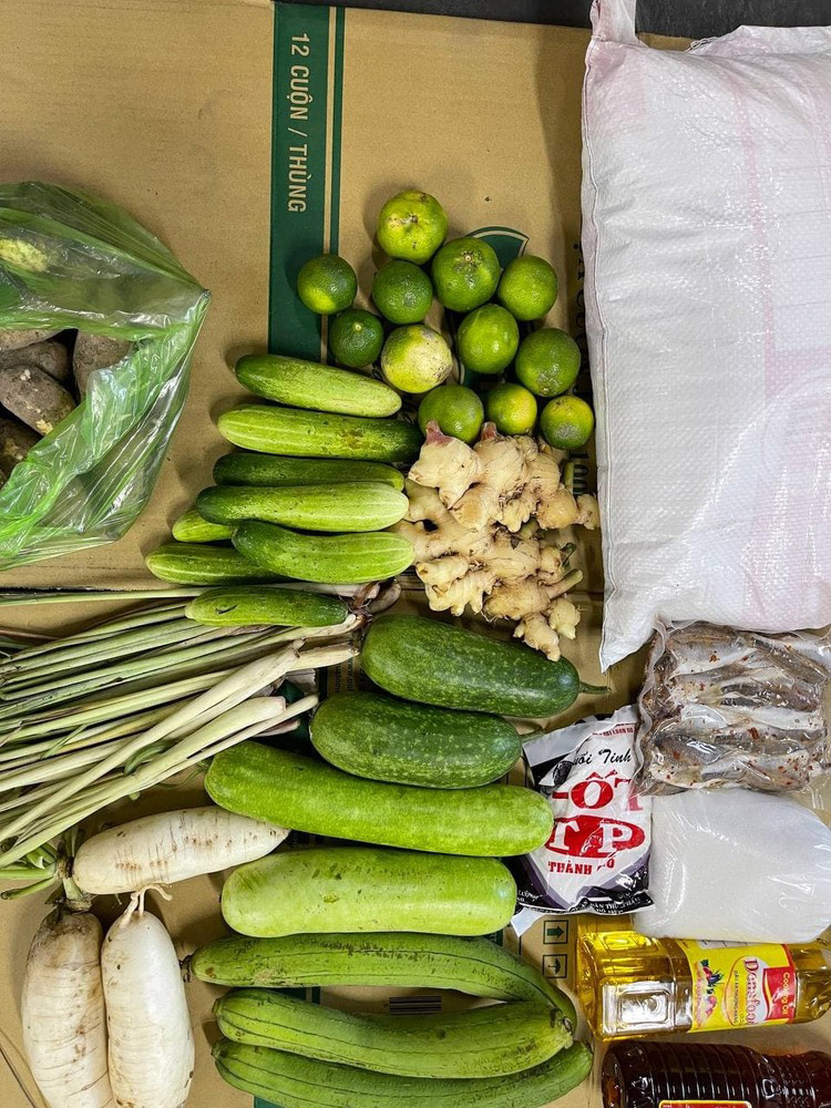 From Aug 18th to 19th, Aug 21st, and Sept 18th, the Board of Directors supported 1,600 loved gifts for Miserables.