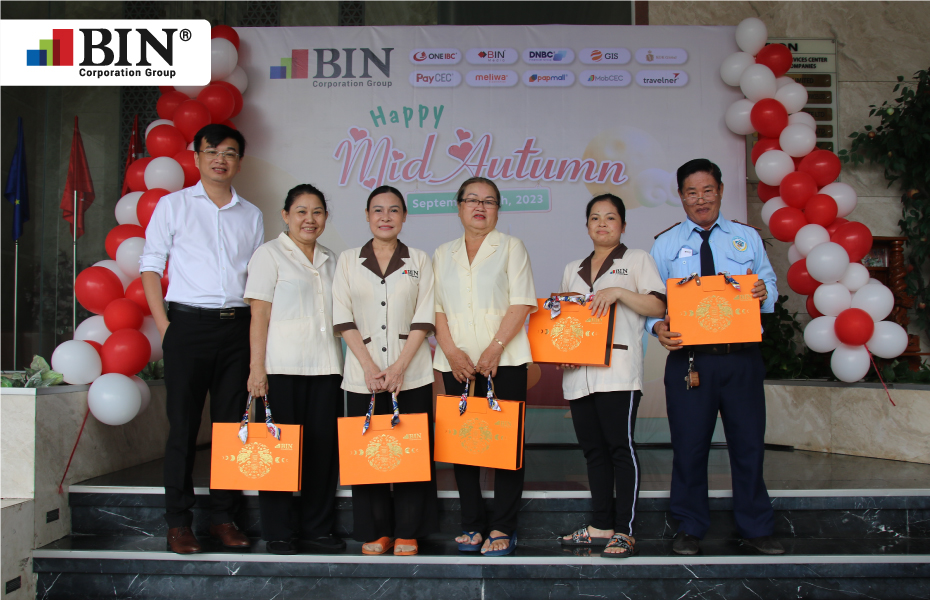 BIN Corporation Group organized a Mid-Autumn Festival event and gave gifts for all employees BIN Corporation Group organized a Mid-Autumn Festival event and gave gifts for all employees