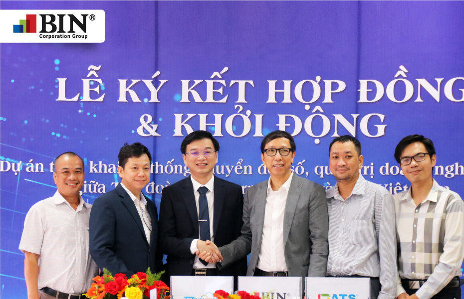 Some pictures at the announcement ceremony