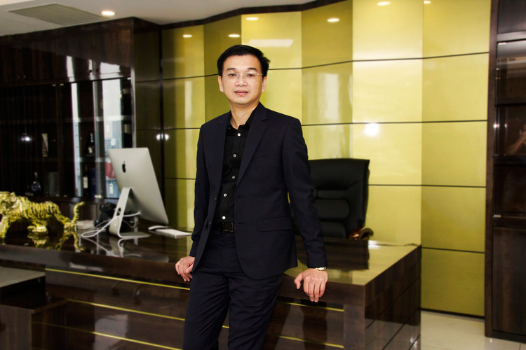 Ông Lê Hùng Anh - CEO của One IBC Group Ông Lê Hùng Anh - CEO của One IBC Group