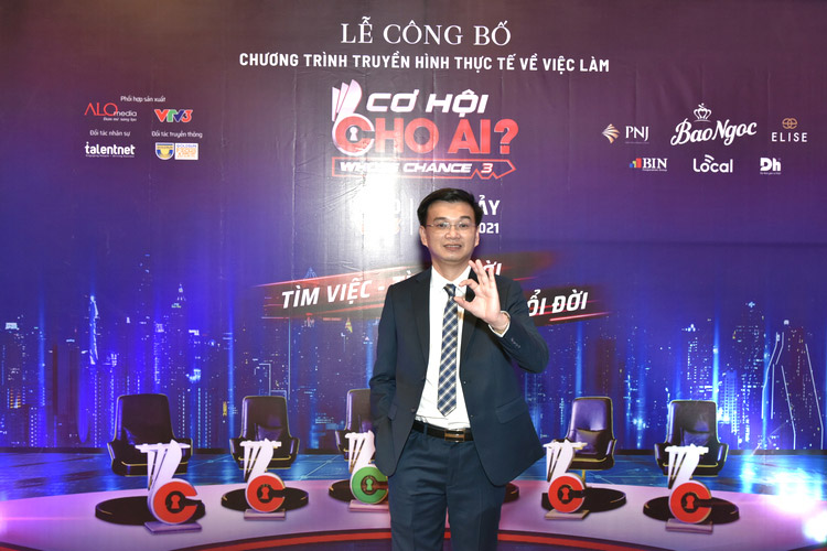 CEO Jimmy Lee - The Chairman of BIN Corporation Group, accompanies Whose Chance 2021