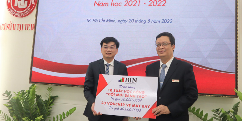 Bin Corporation Group Awarded The “innovation” Scholarship To Students Of Foreign Trade University In Ho Chi Minh City Bin Corporation Group Awarded The “innovation” Scholarship To Students Of Foreign Trade University In Ho Chi Minh City