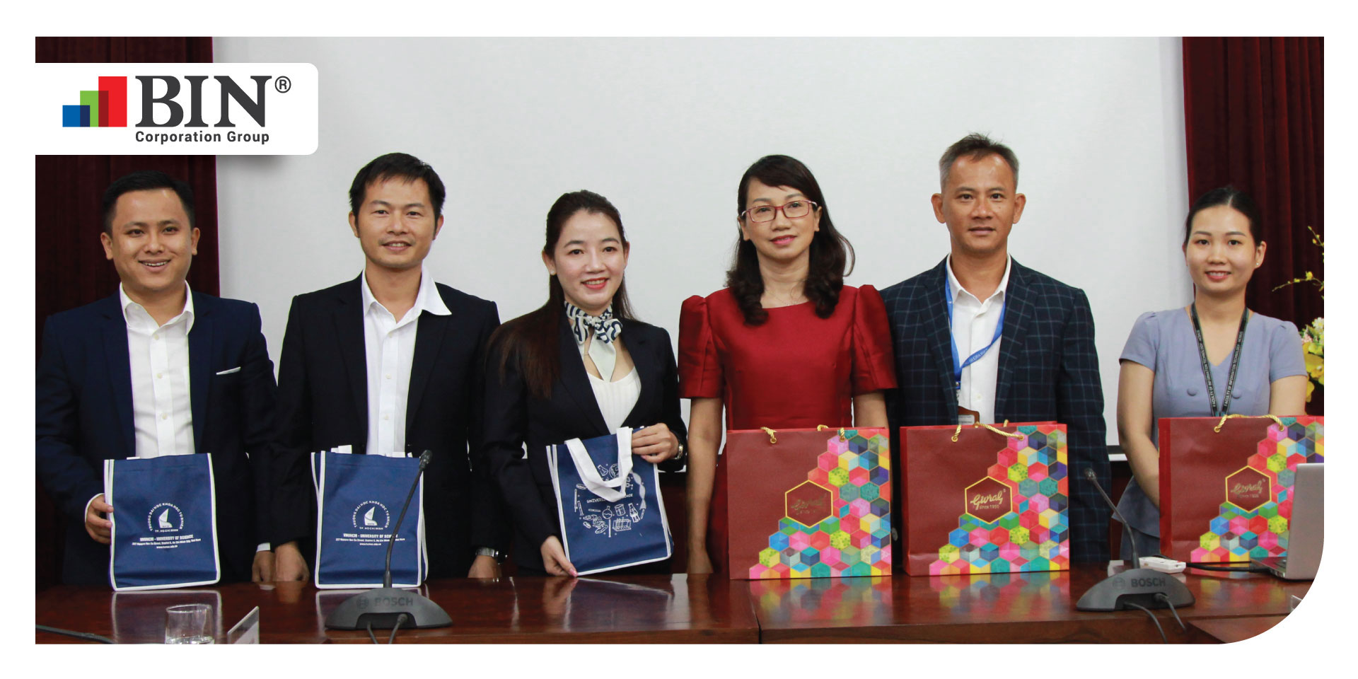 The representative of BIN Corporation had a meeting with representatives of University of Sciences, VNU-HCM The representative of BIN Corporation had a meeting with representatives of University of Sciences, VNU-HCM