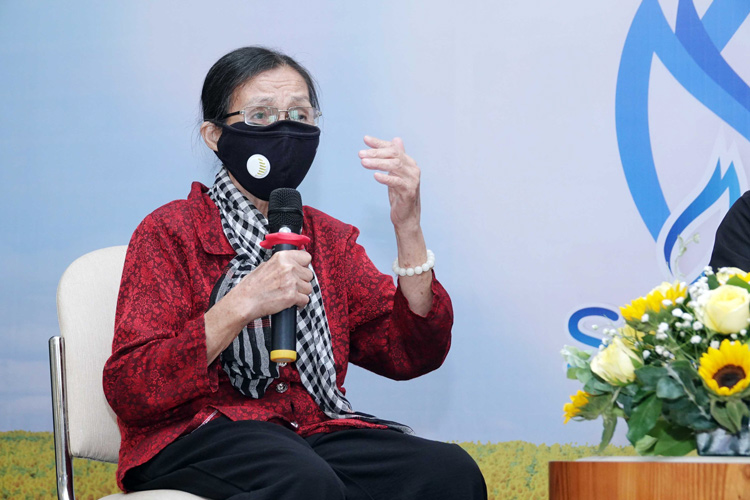 The writing contest with the theme Life is beautiful